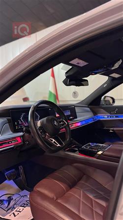 بي ام دبليو الفئة 7